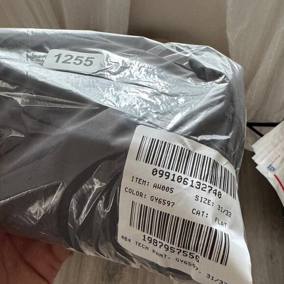 J.Crew 484 Slim Tech Pants Mens 31x32 Gray Stretch Performance Tapered Leg Chino - Picture 9 of 9